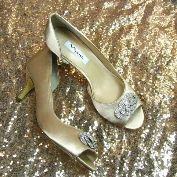 NIB Nina satin champagne kitten heels 9.5 - Picture 2 of 10